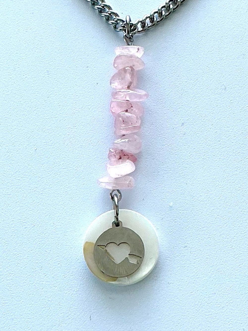 🆕 Cupids Heart on Shell with Gemstones Pendant Necklace-Stainless Steel